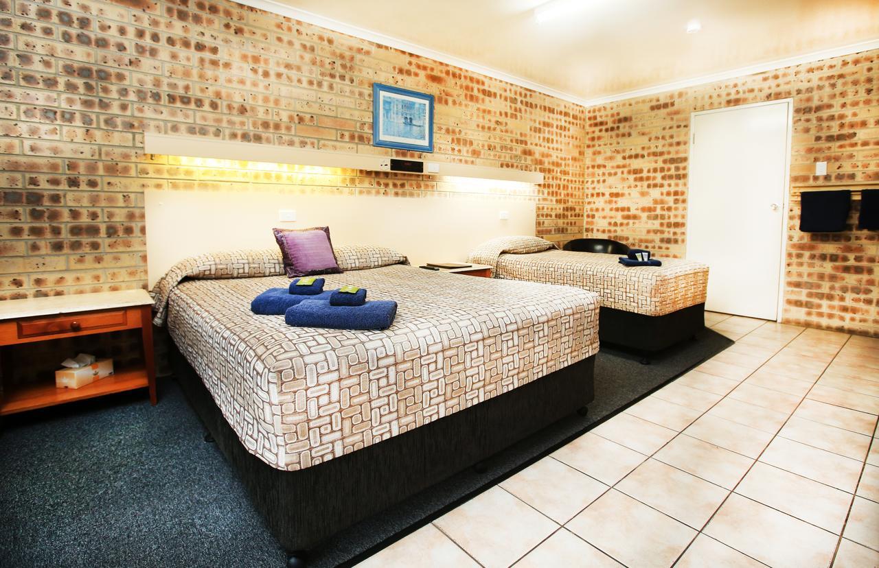 Central Motel Gin Gin Εξωτερικό φωτογραφία