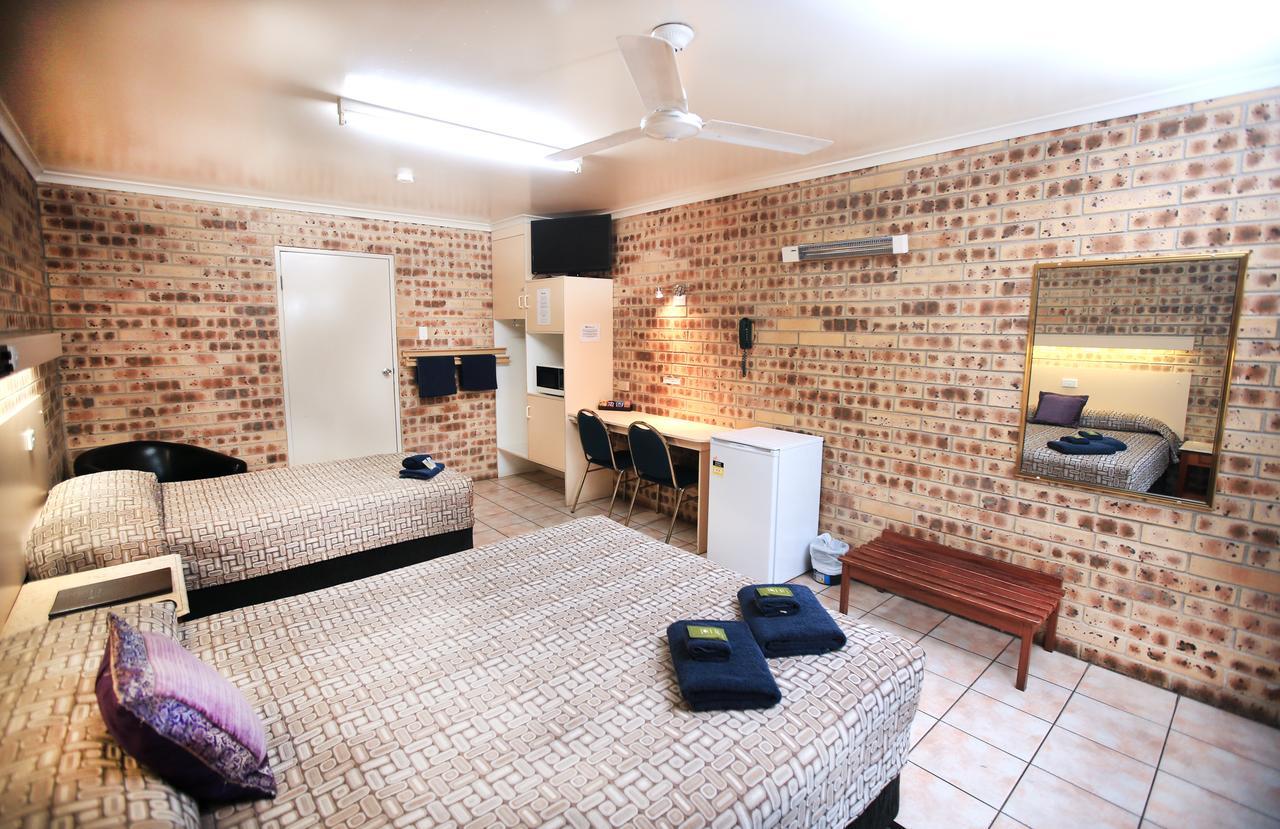 Central Motel Gin Gin Εξωτερικό φωτογραφία